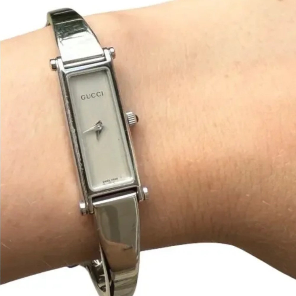 Gucci Gold Tone Rectangular Women's Bracelet Watch - Picture 3 of 12